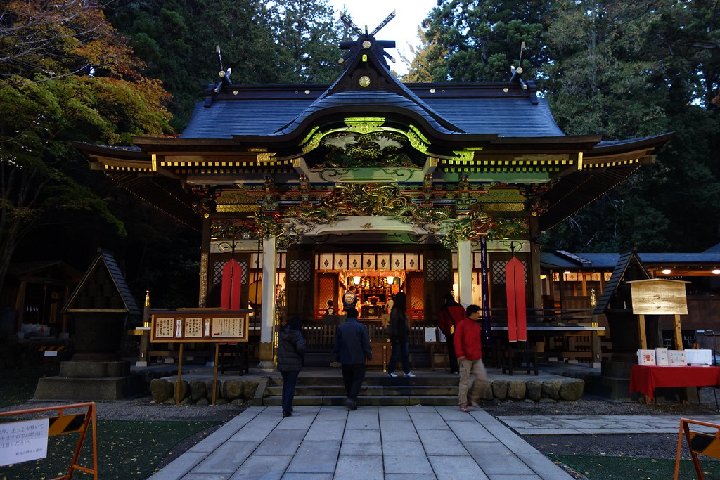 ライトアップされた宝登山神社