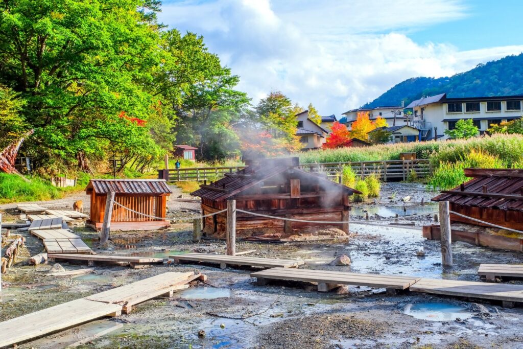 日光の紅葉シーズンおすすめスポット奥日光湯元温泉源泉