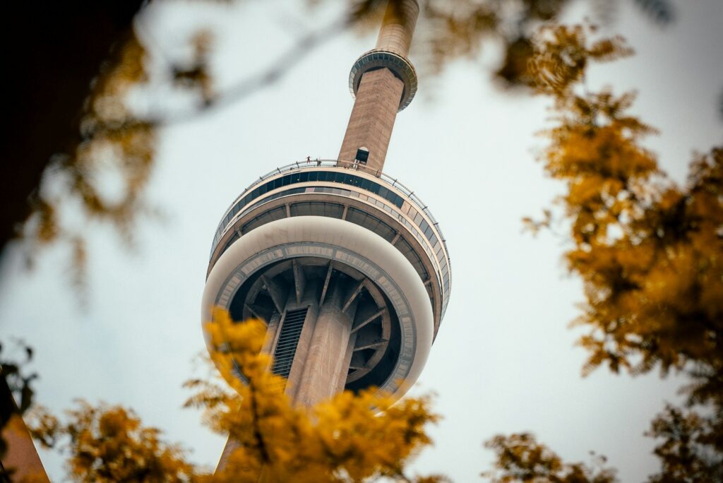 10月のカナダで見たいトロントの紅葉