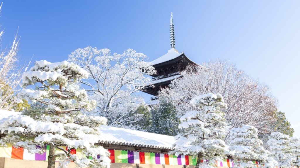 東寺 五重塔の雪景色