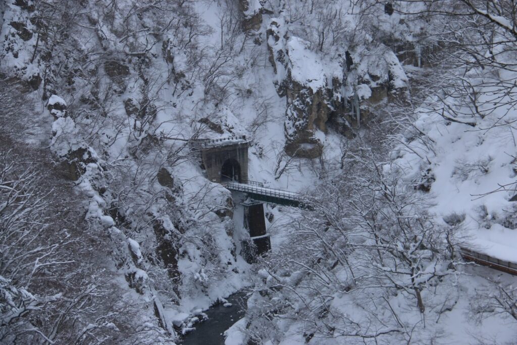 宮城県の「鳴子温泉」