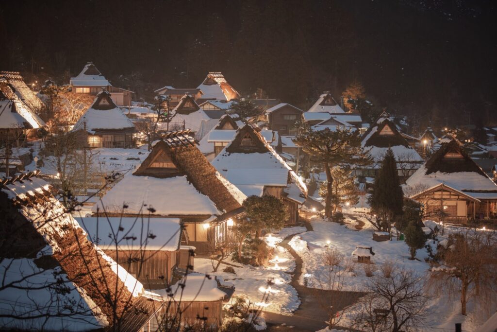 美山かやぶきの里雪灯廊の景色