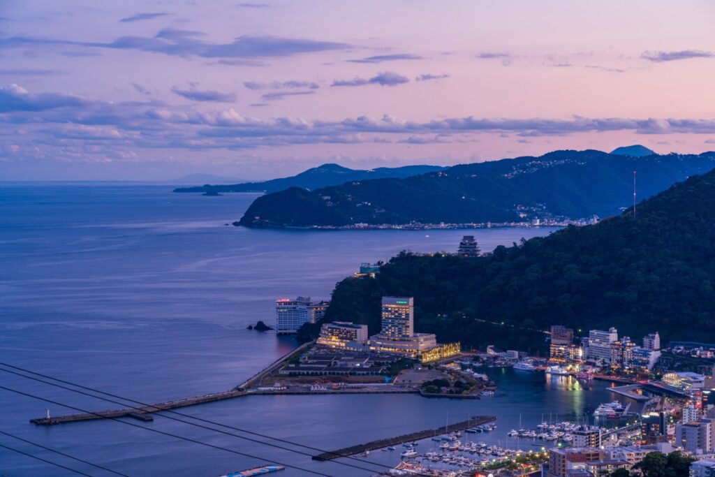 熱海の夕方の景色