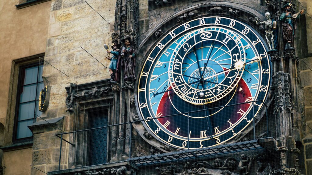 旧市街広場と天文時計の観察
